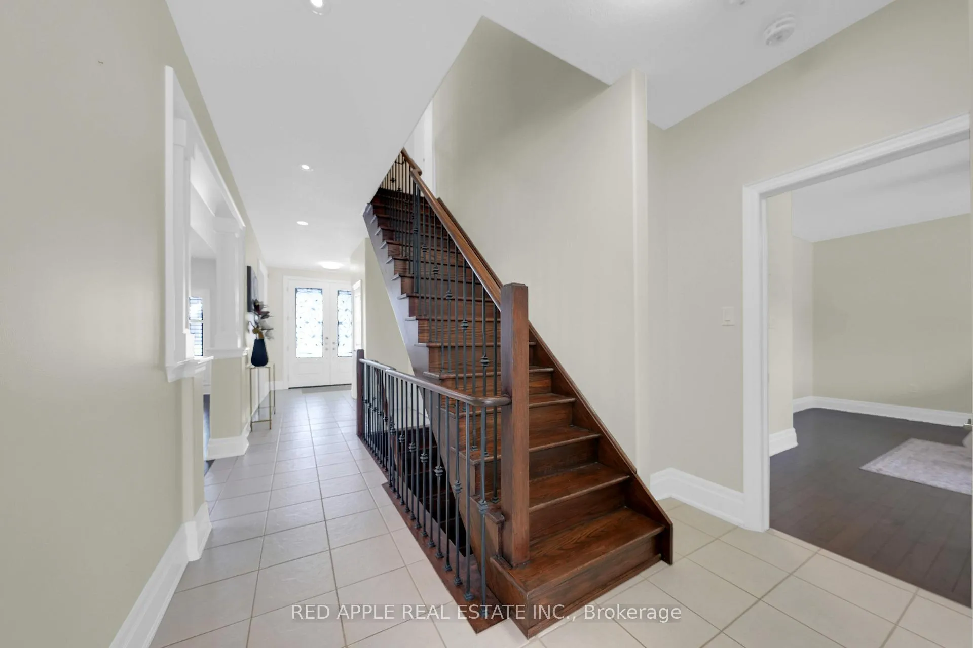 Photo 16 of 1143 Quarry Drive, Innisfil, Alcona — HOMEH