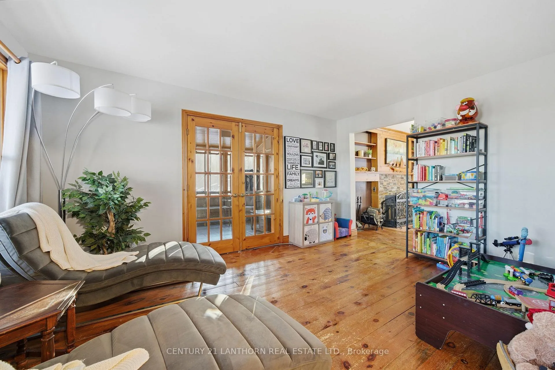 Photo 7 of 237 Beatty Road, Belleville, Thurlow Ward — HOMEH