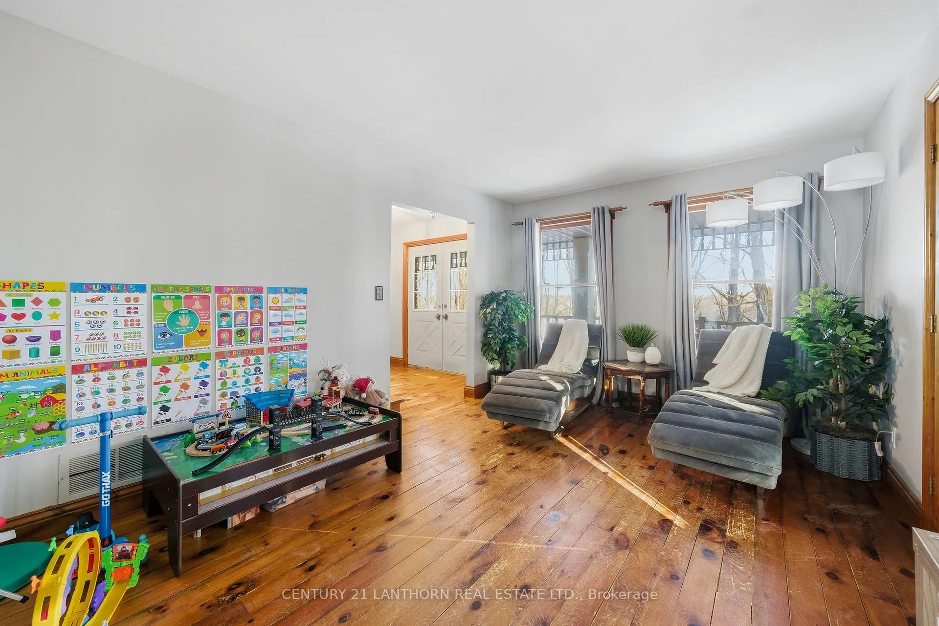 Photo 8 of 237 Beatty Road, Belleville, Thurlow Ward — HOMEH