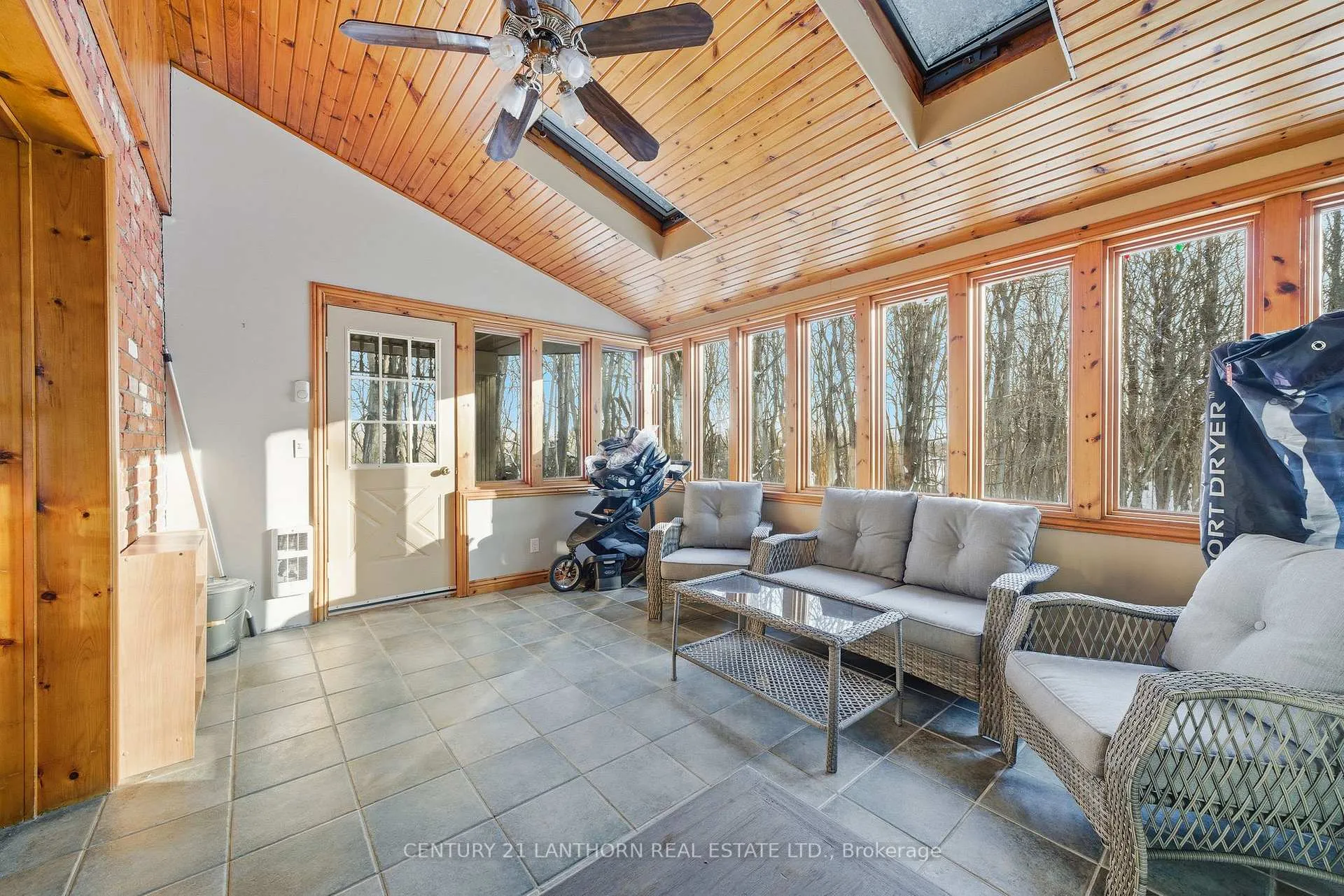 Photo 11 of 237 Beatty Road, Belleville, Thurlow Ward — HOMEH