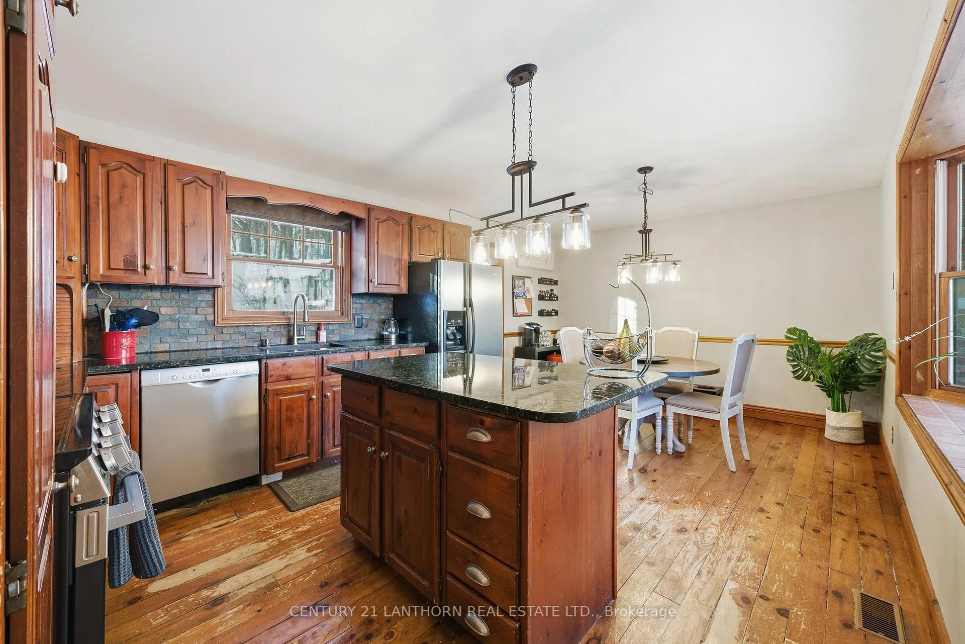 Photo 18 of 237 Beatty Road, Belleville, Thurlow Ward — HOMEH
