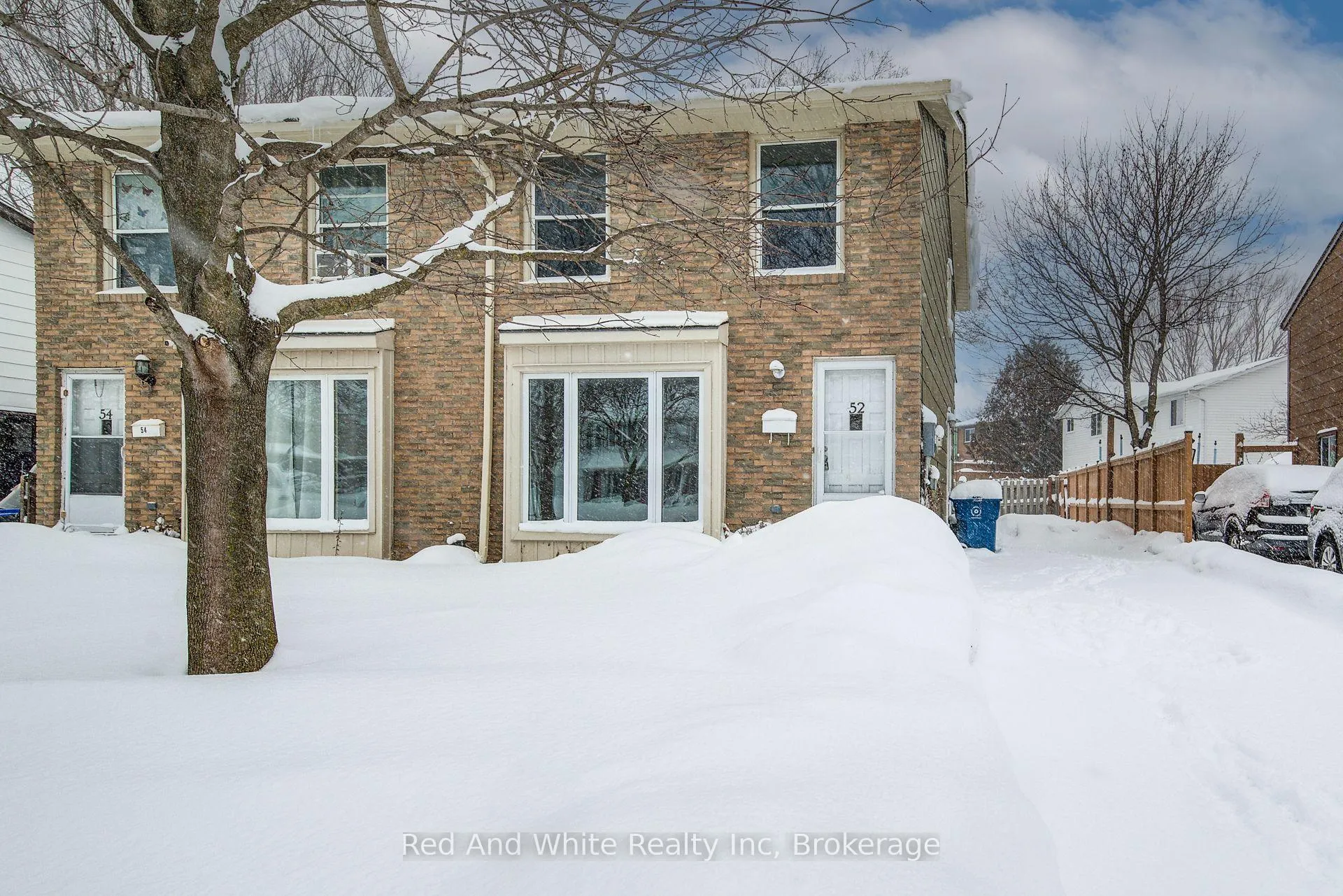 Photo 2 of 52 Avonwood Drive, Stratford — HOMEH