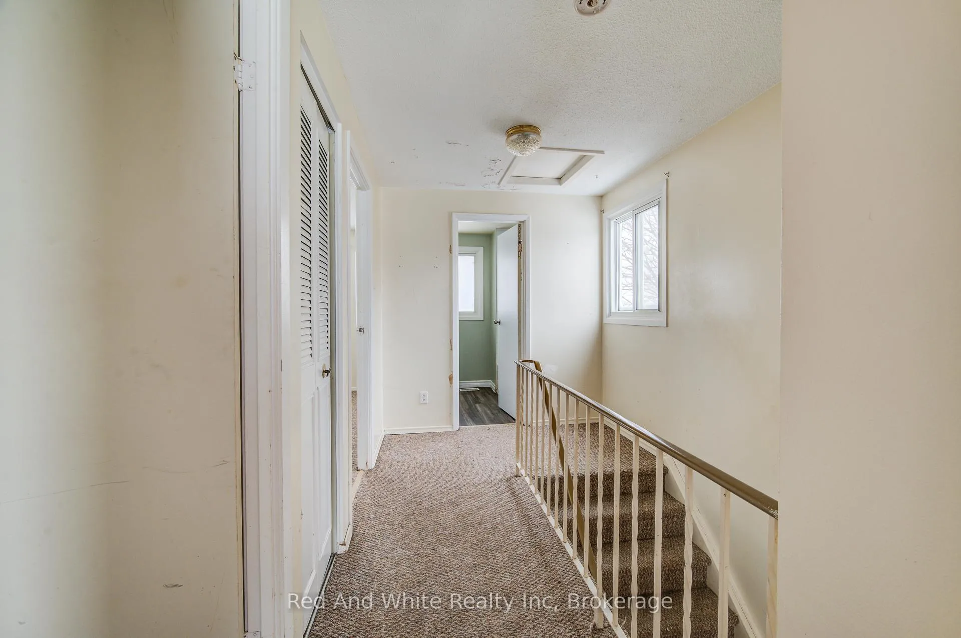 Photo 25 of 52 Avonwood Drive, Stratford — HOMEH