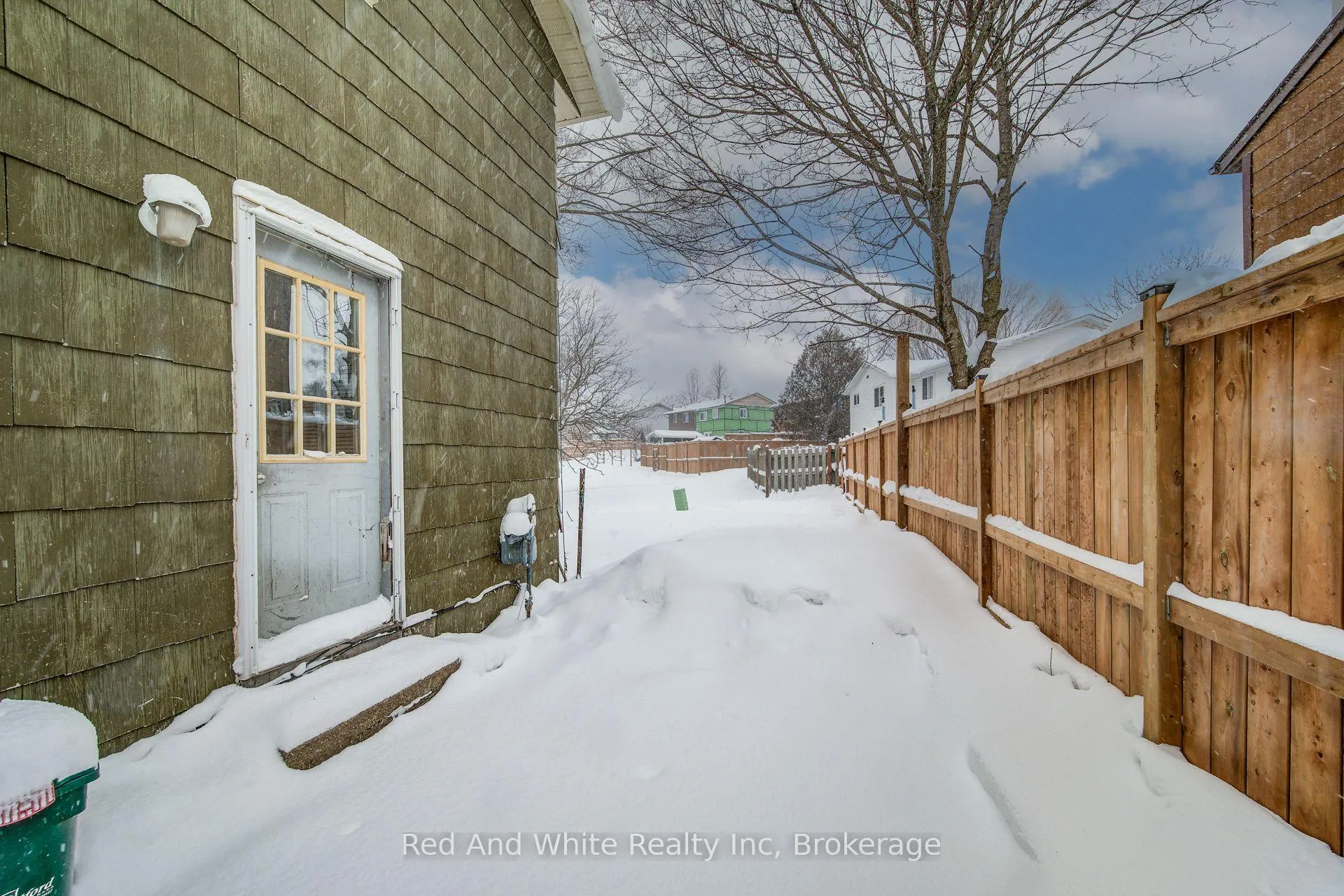 Photo 30 of 52 Avonwood Drive, Stratford — HOMEH
