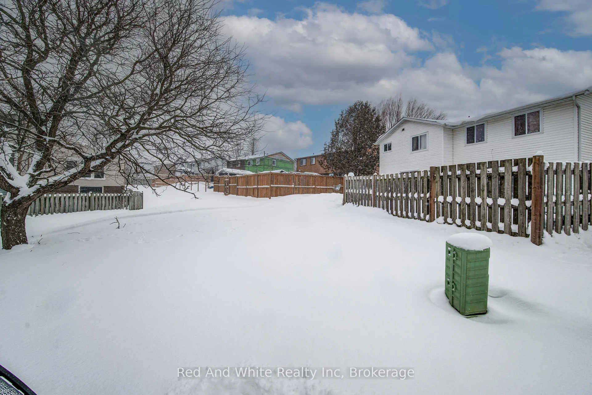 Photo 34 of 52 Avonwood Drive, Stratford — HOMEH