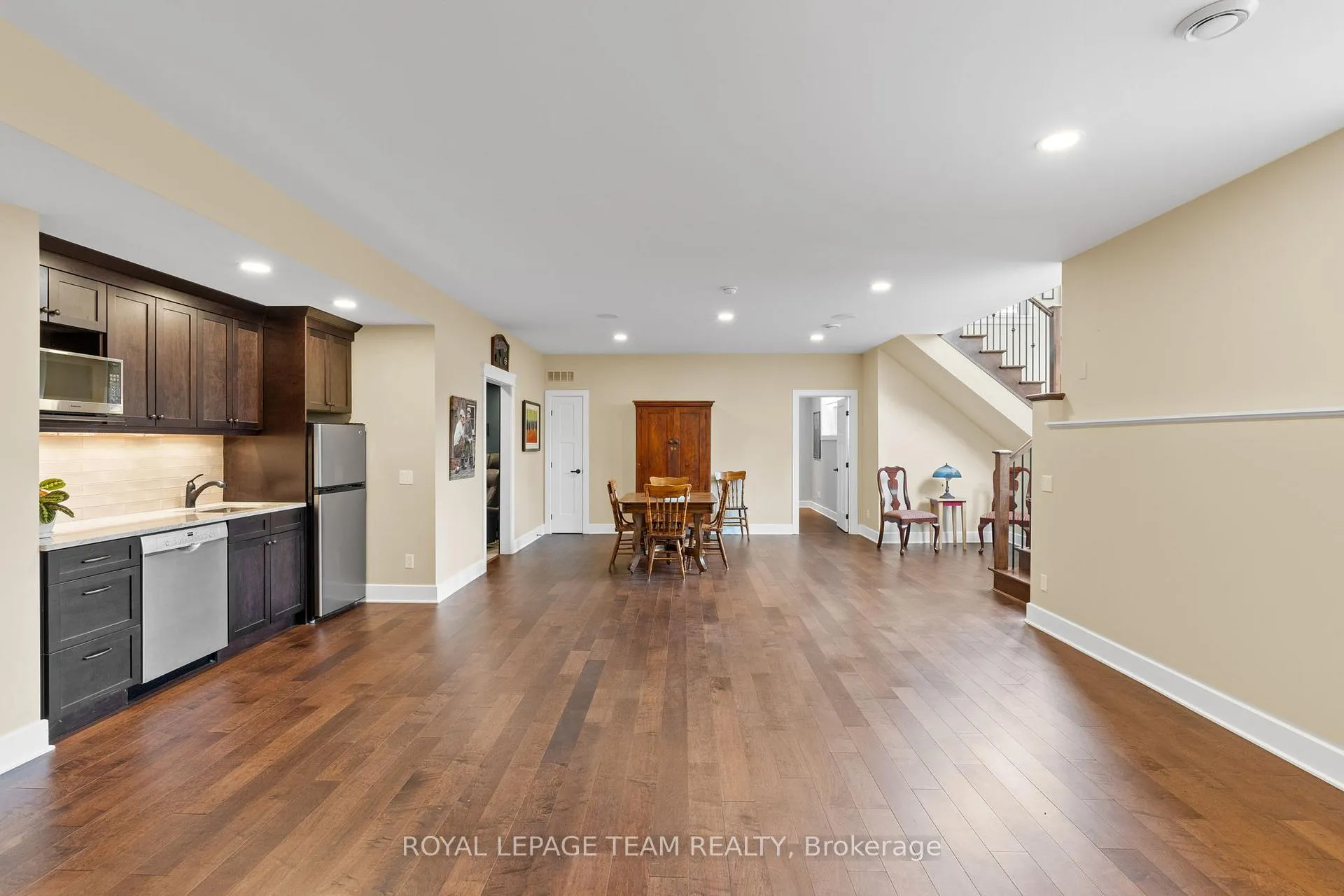 Photo 34 of 1095 Island View Drive, Ottawa, Manotick South to Roger Stevens — HOMEH