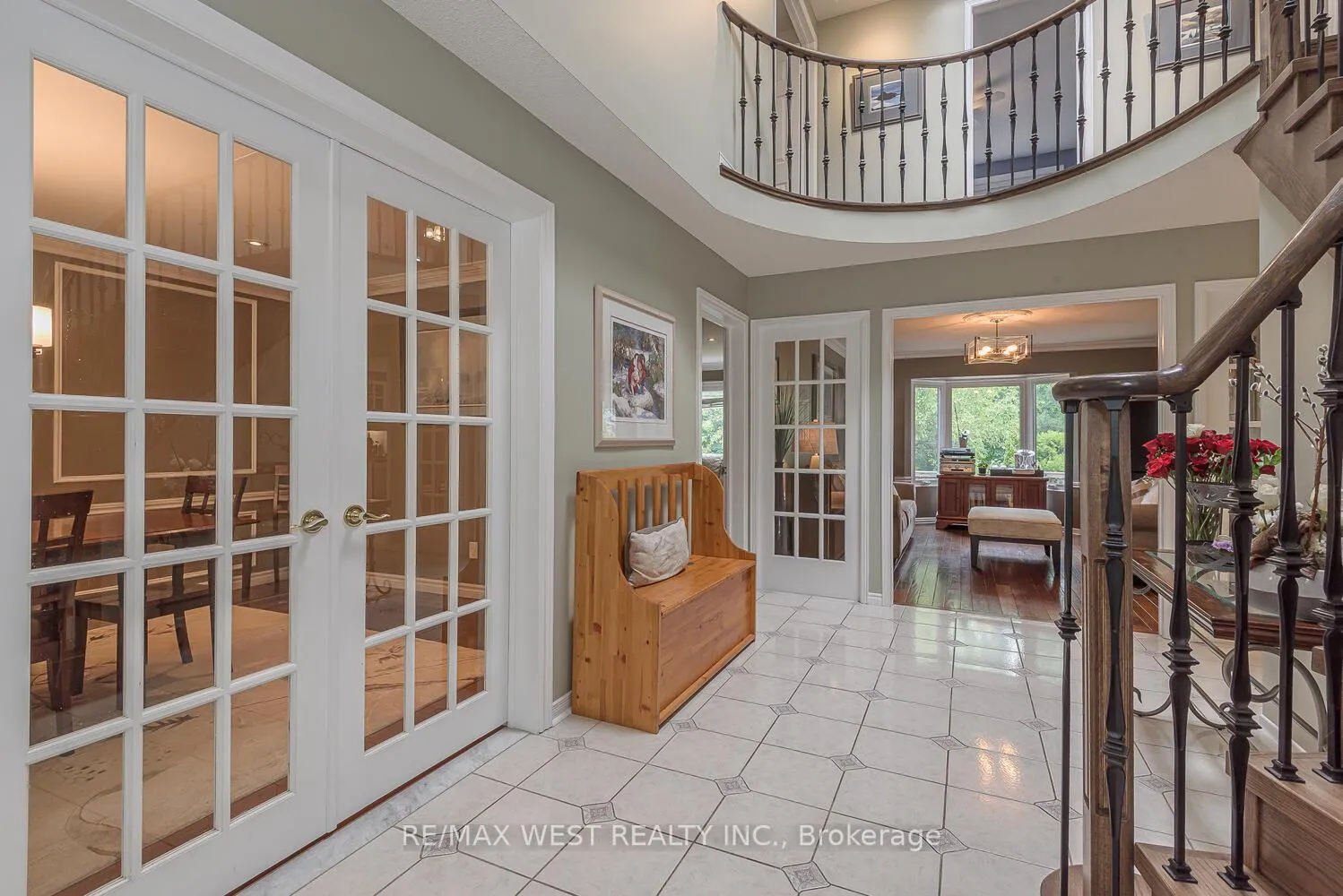 Photo 10 of 12 Barr Crescent, Brampton, Heart Lake East — HOMEH