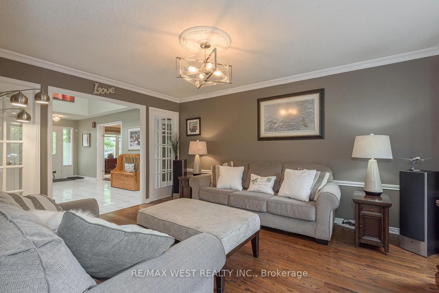 Photo 13 of 12 Barr Crescent, Brampton, Heart Lake East — HOMEH