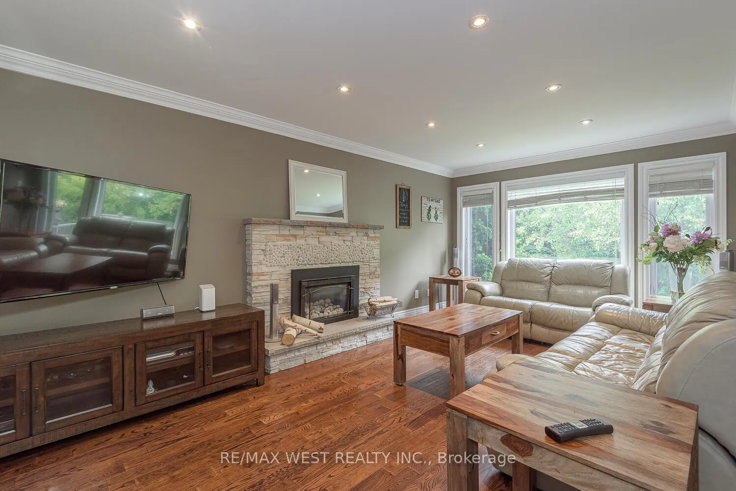 Photo 19 of 12 Barr Crescent, Brampton, Heart Lake East — HOMEH