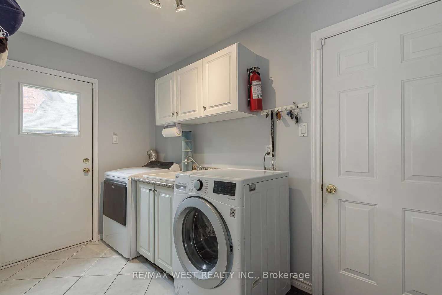 Photo 22 of 12 Barr Crescent, Brampton, Heart Lake East — HOMEH
