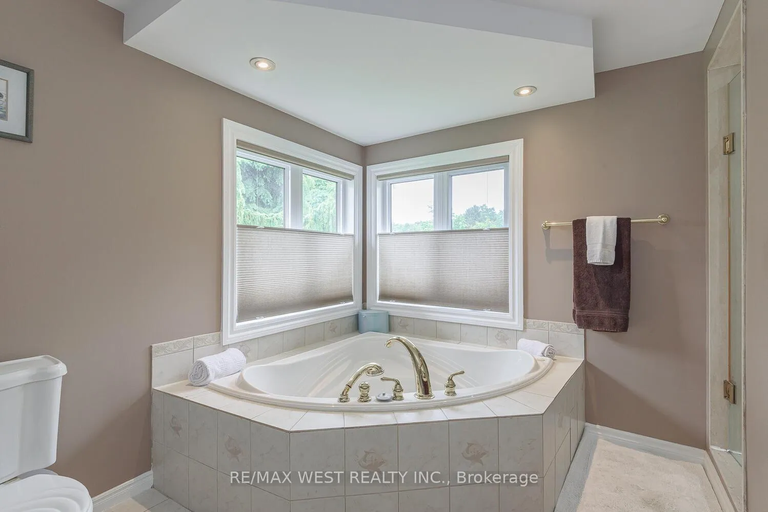 Photo 31 of 12 Barr Crescent, Brampton, Heart Lake East — HOMEH