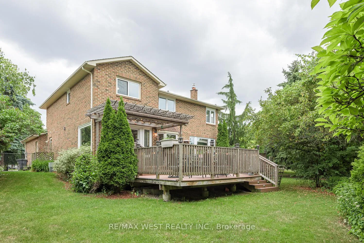 Photo 46 of 12 Barr Crescent, Brampton, Heart Lake East — HOMEH