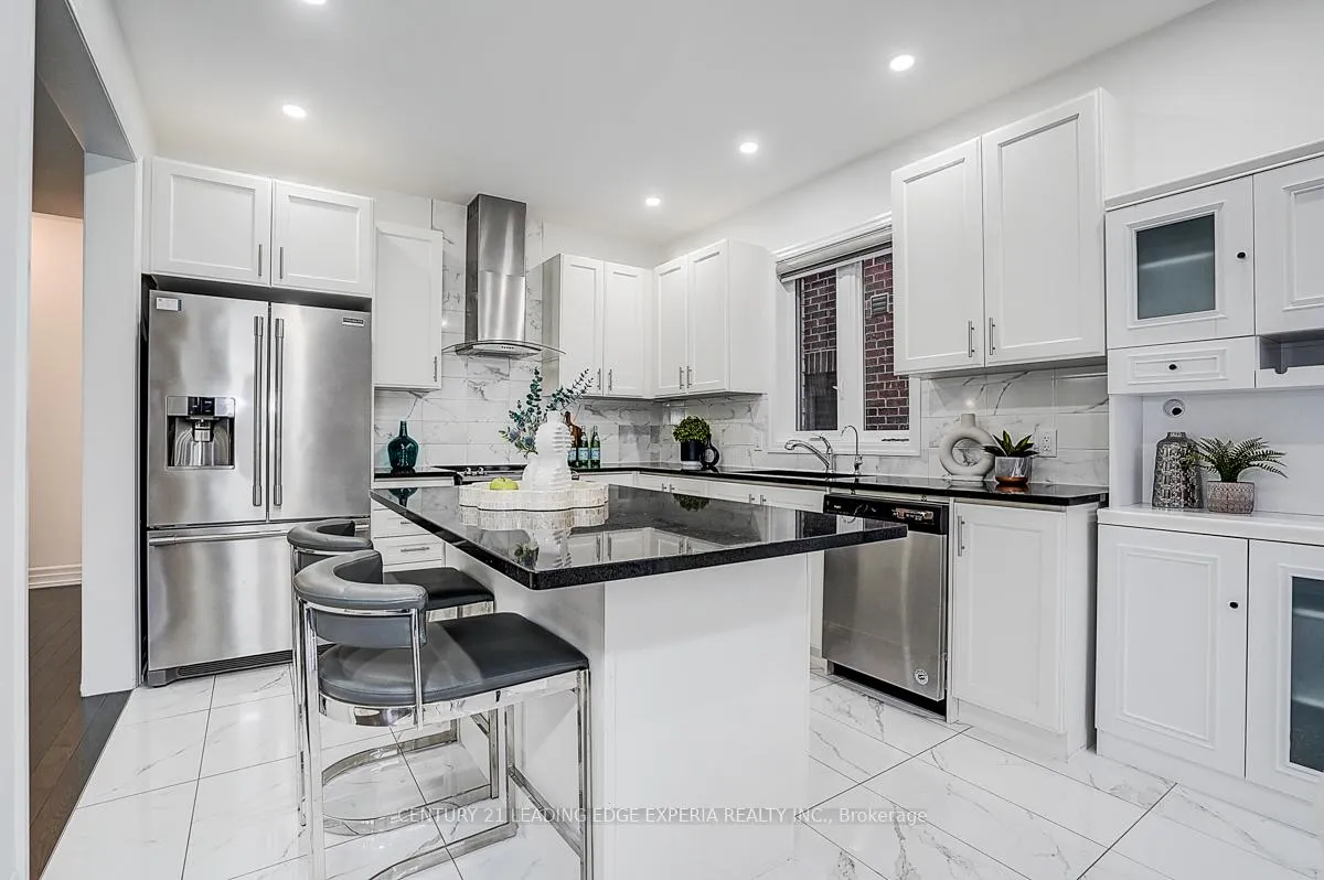 Photo 15 of 11 Micklefield Avenue, Whitby, Rural Whitby — HOMEH