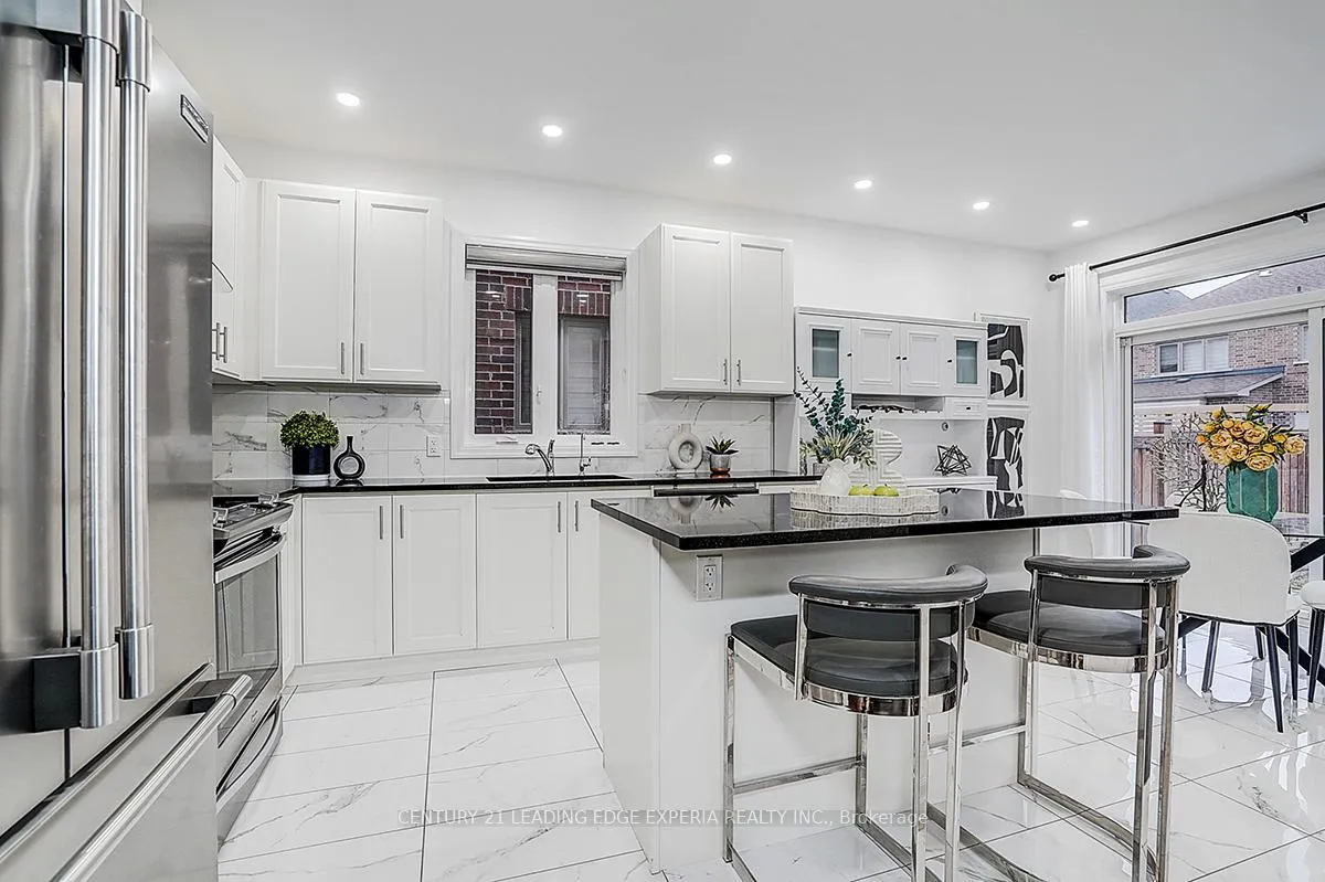 Photo 16 of 11 Micklefield Avenue, Whitby, Rural Whitby — HOMEH