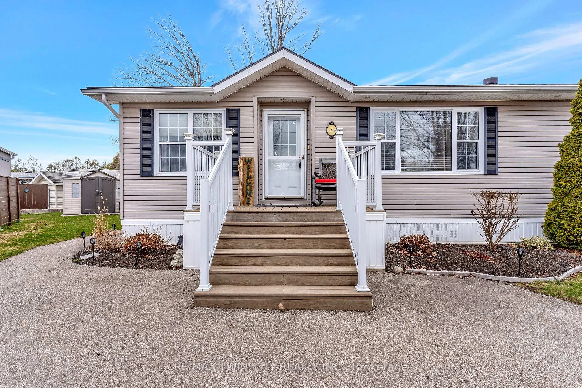 Photo 1 of Unit 4 Maple Ridge, 1429 Sheffield Road, Hamilton, Rural Flamborough — HOMEH