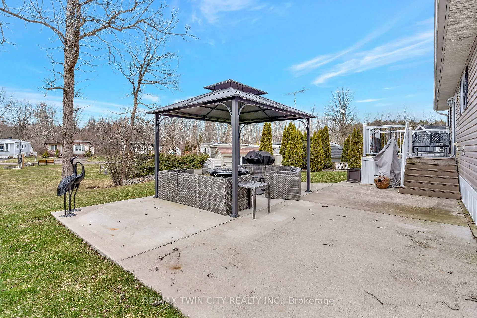 Photo 18 of Unit 4 Maple Ridge, 1429 Sheffield Road, Hamilton, Rural Flamborough — HOMEH