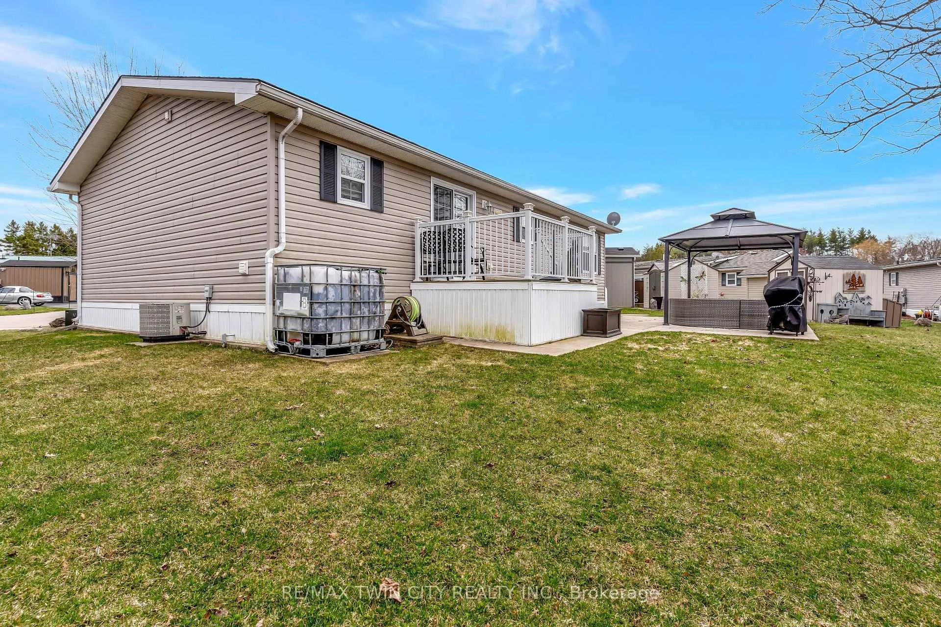Photo 19 of Unit 4 Maple Ridge, 1429 Sheffield Road, Hamilton, Rural Flamborough — HOMEH