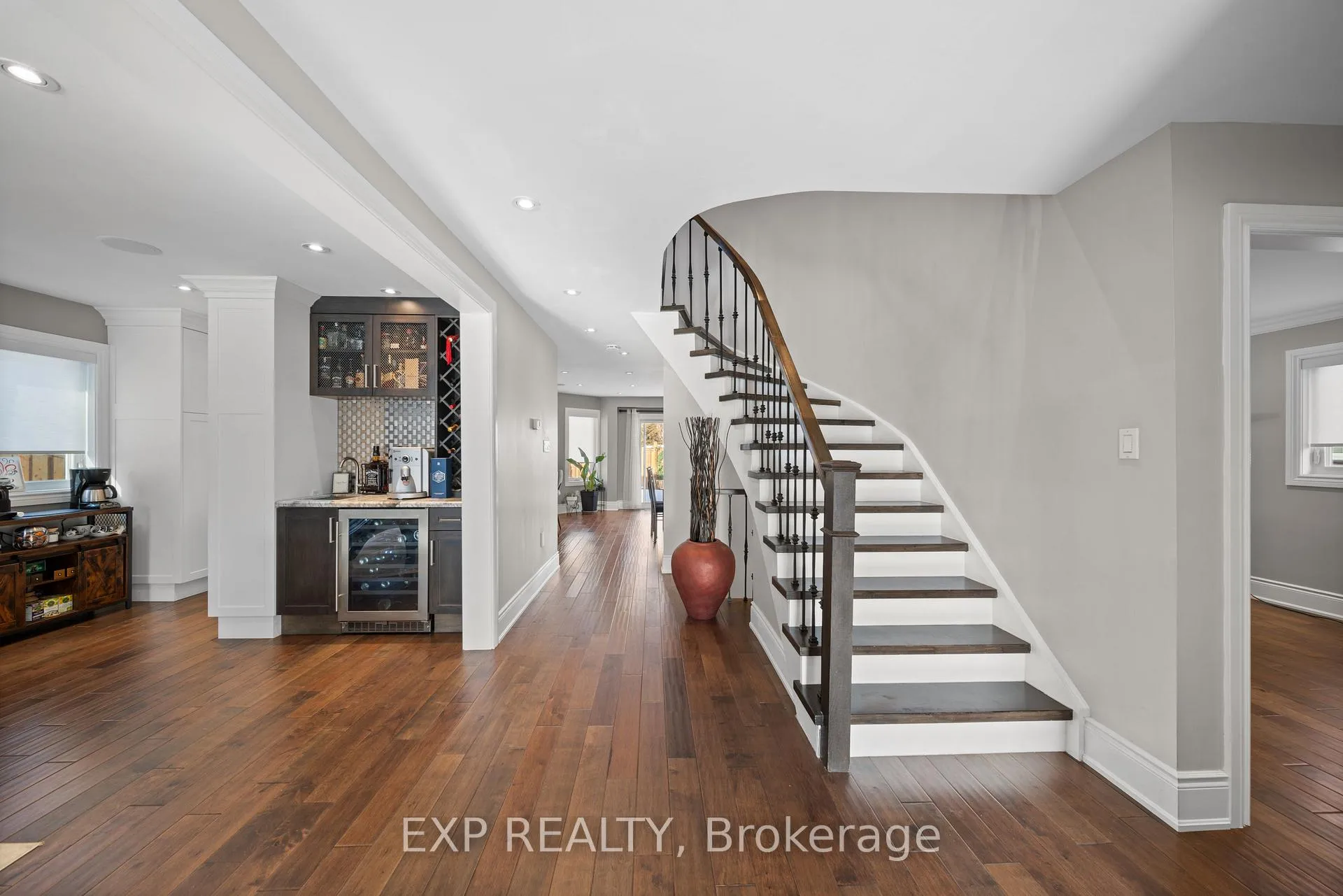 Photo 3 of 126 Larkin Avenue, Markham, Markham Village — HOMEH