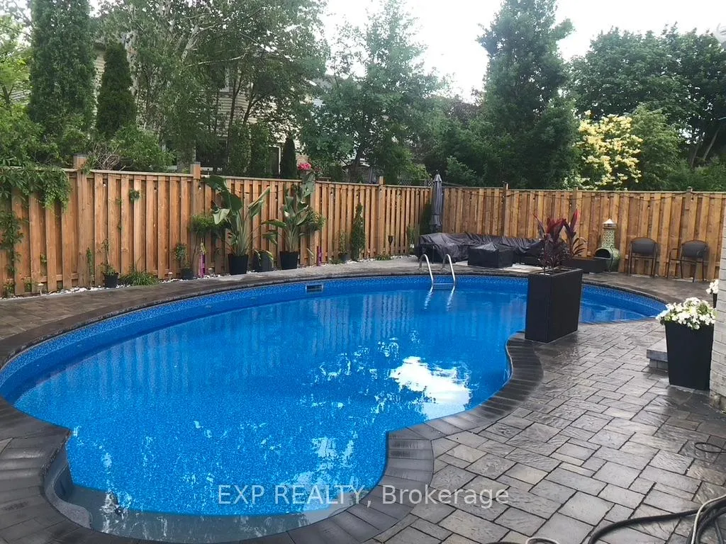Photo 32 of 126 Larkin Avenue, Markham, Markham Village — HOMEH