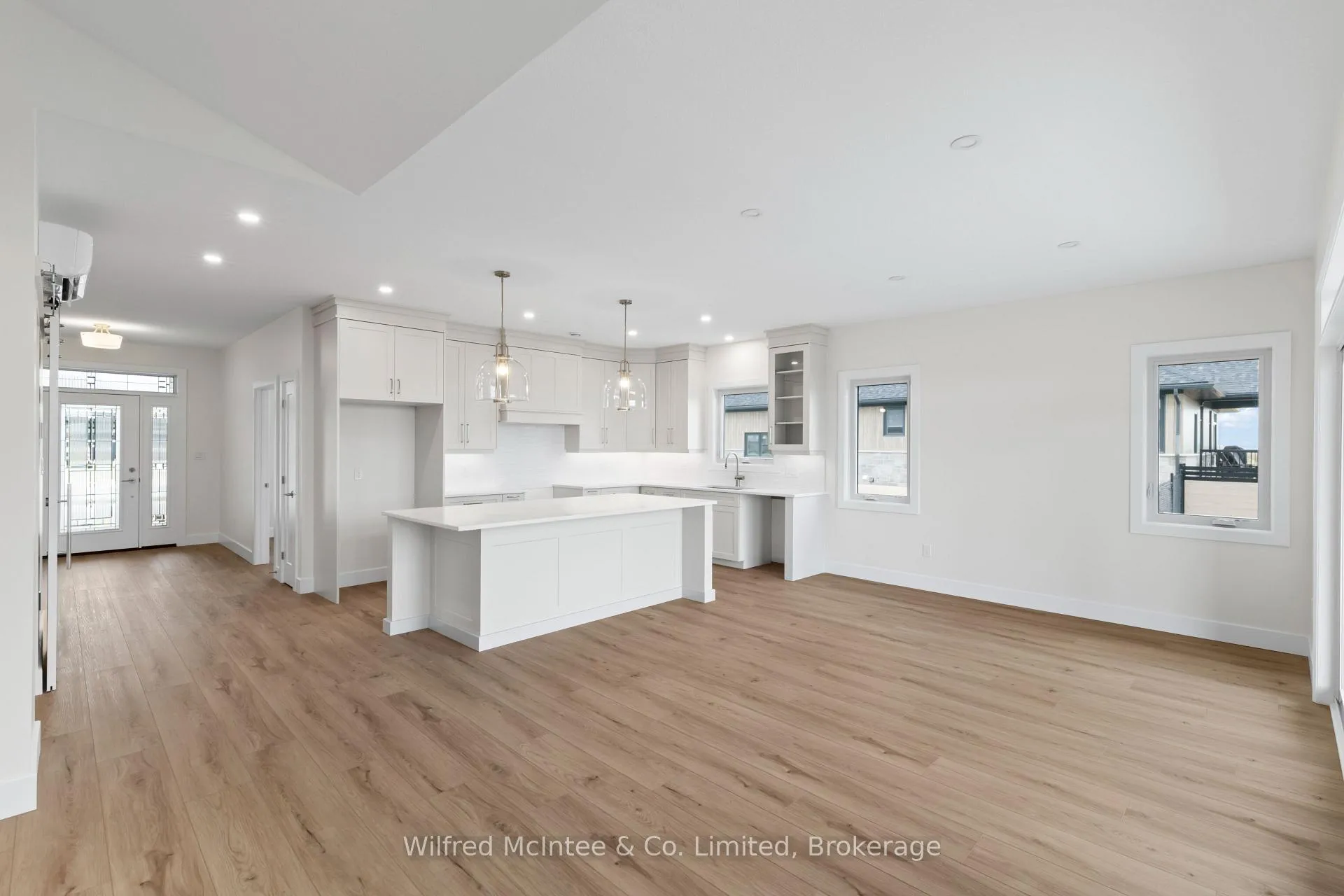 Photo 7 of 44 McTavish Crescent, Huron-Kinloss — HOMEH