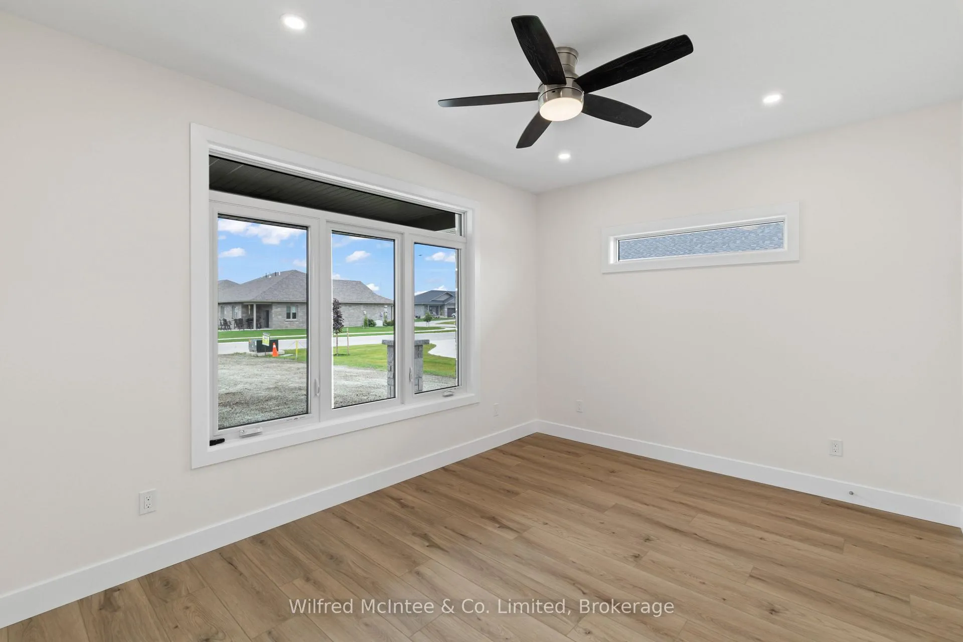 Photo 18 of 44 McTavish Crescent, Huron-Kinloss — HOMEH
