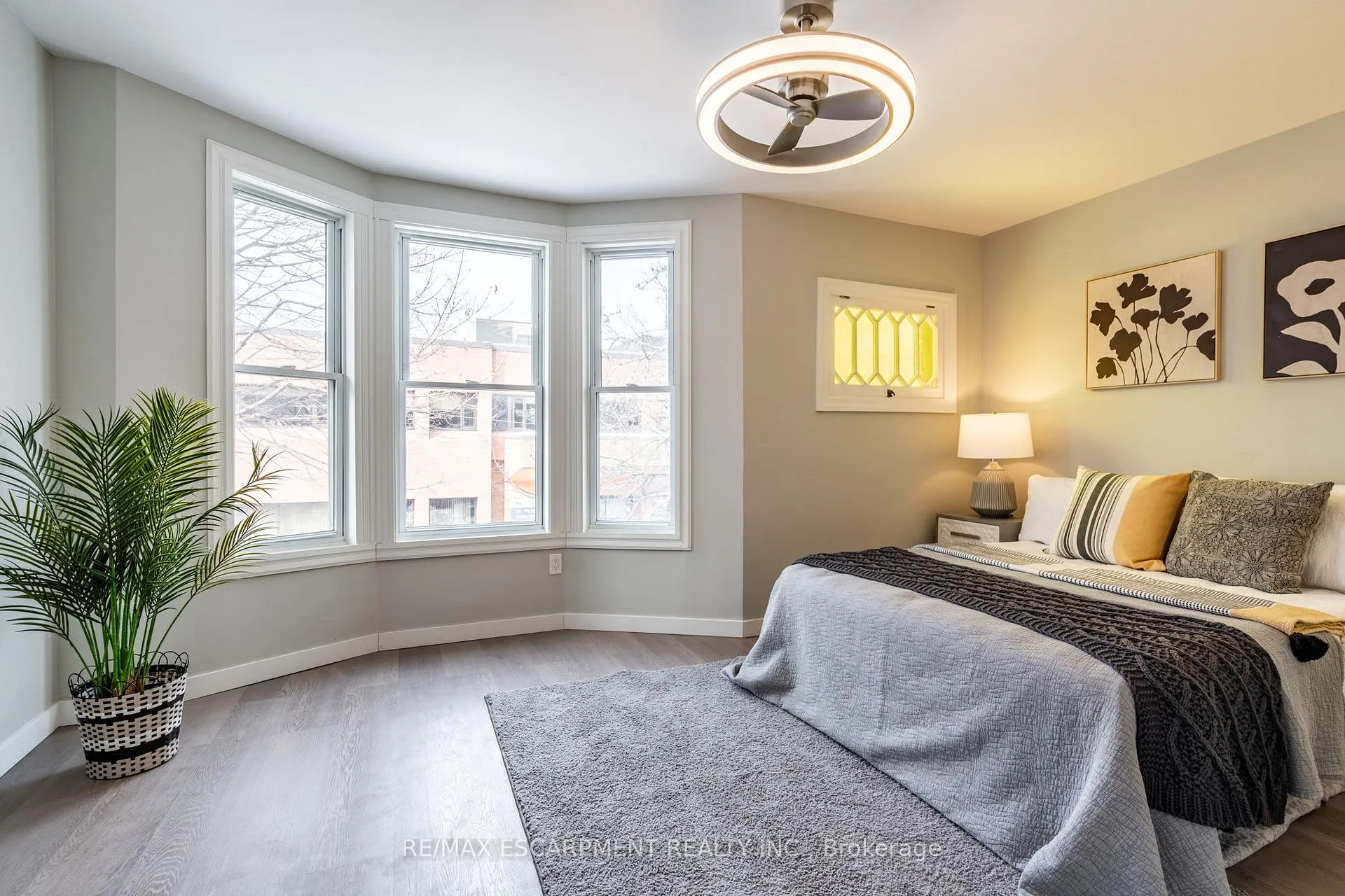 Photo 22 of 35 Lorne Avenue, Hamilton, Blakeley — HOMEH