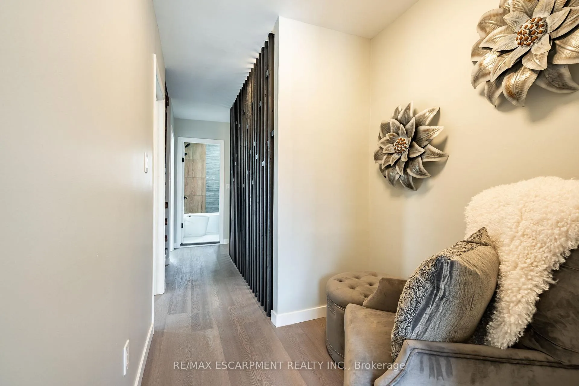 Photo 26 of 35 Lorne Avenue, Hamilton, Blakeley — HOMEH