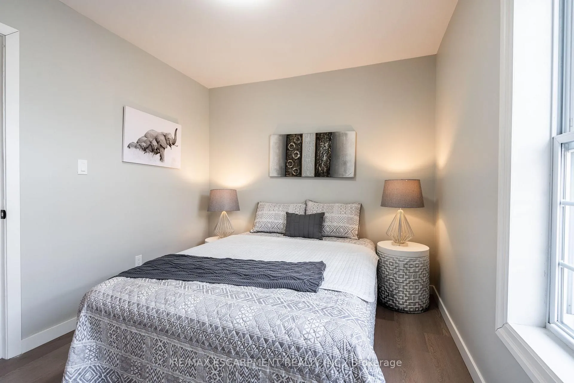 Photo 28 of 35 Lorne Avenue, Hamilton, Blakeley — HOMEH