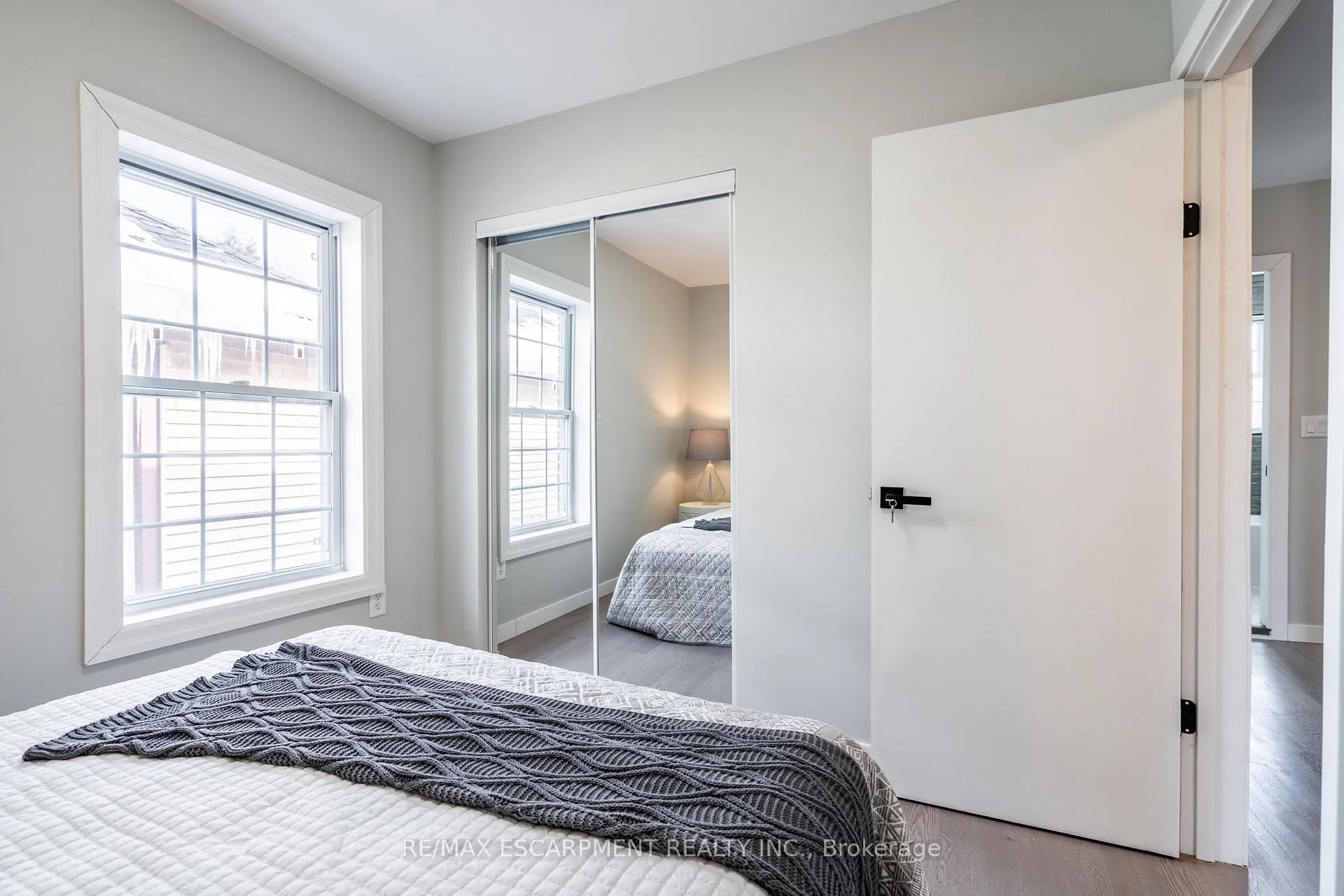 Photo 29 of 35 Lorne Avenue, Hamilton, Blakeley — HOMEH