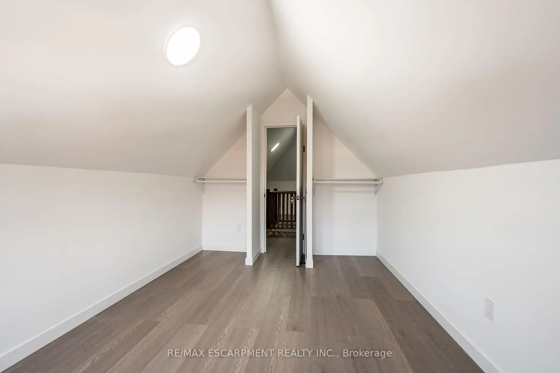 Photo 38 of 35 Lorne Avenue, Hamilton, Blakeley — HOMEH