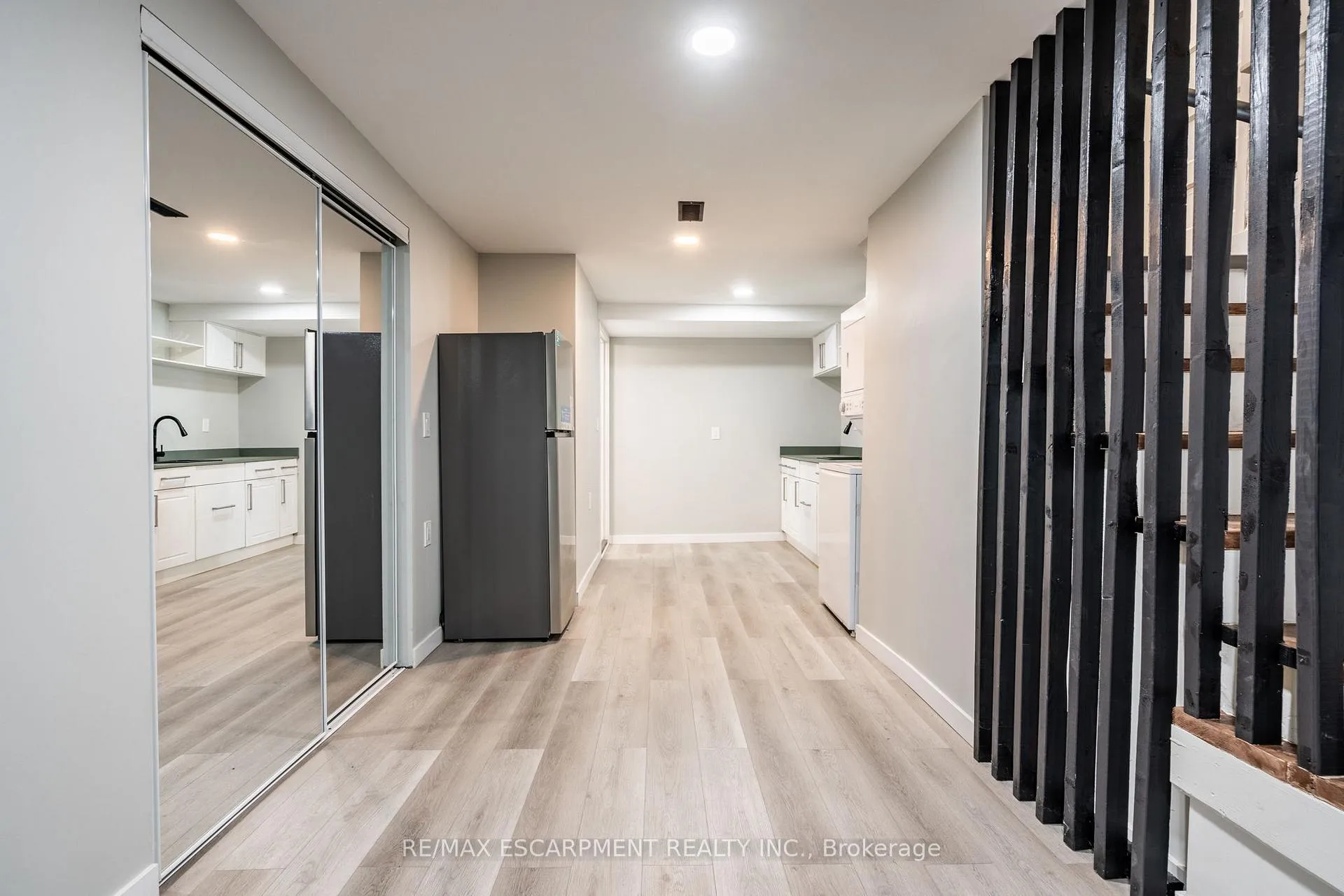 Photo 41 of 35 Lorne Avenue, Hamilton, Blakeley — HOMEH