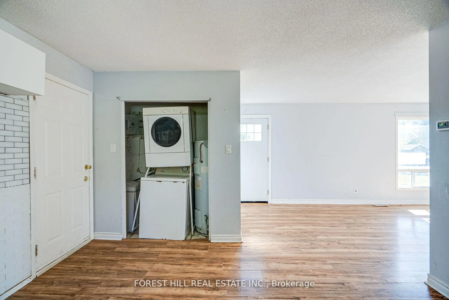 Photo 15 of 1050 Balsam Road S, Innisfil, Rural Innisfil — HOMEH