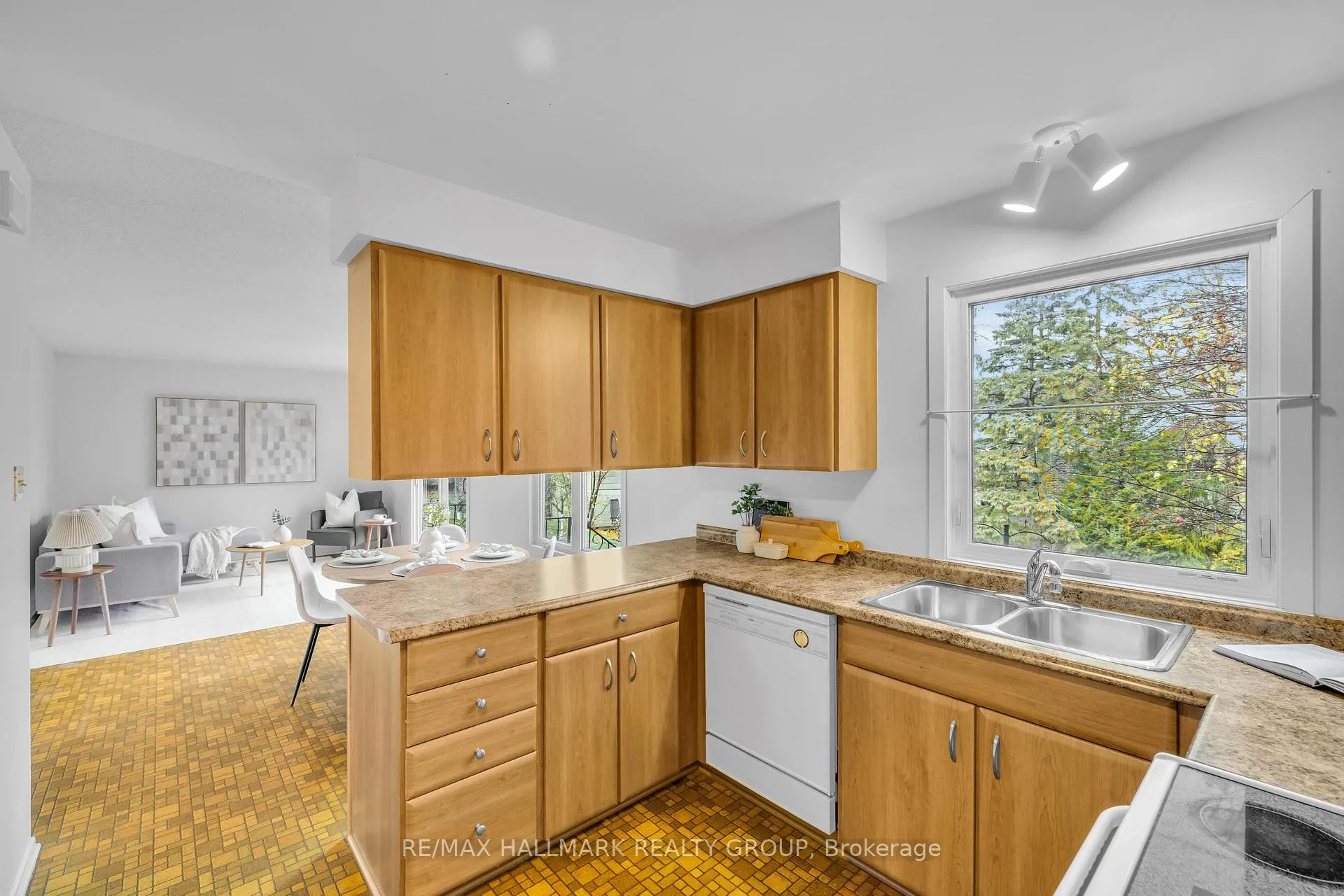 Photo 8 of 3407 McCarthy Road, Ottawa, Hunt Club/Western Community — HOMEH