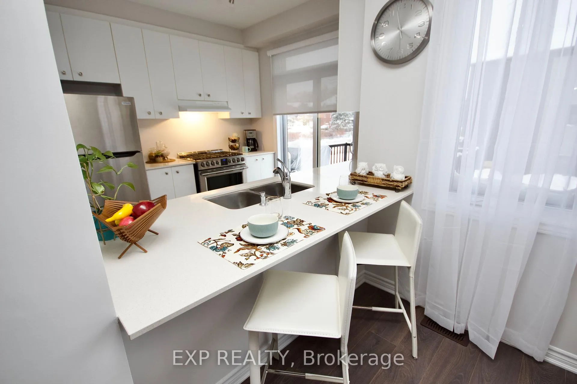 Photo 12 of 827 Kiniw Private, Ottawa, CFB Rockcliffe and Area — HOMEH