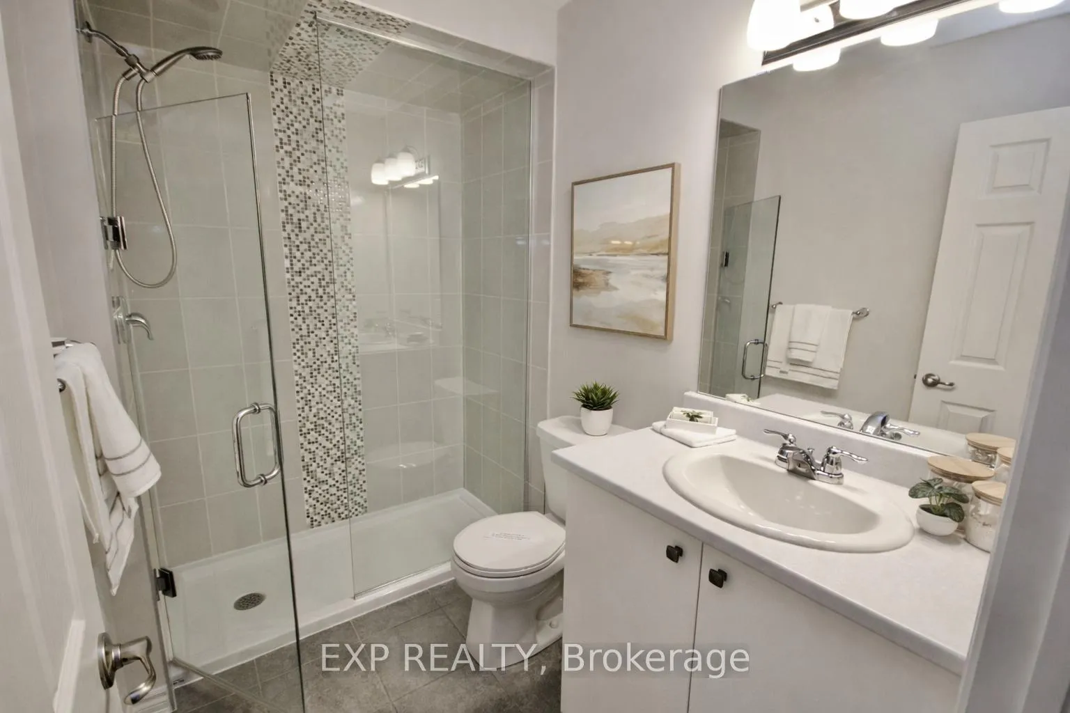 Photo 18 of 827 Kiniw Private, Ottawa, CFB Rockcliffe and Area — HOMEH