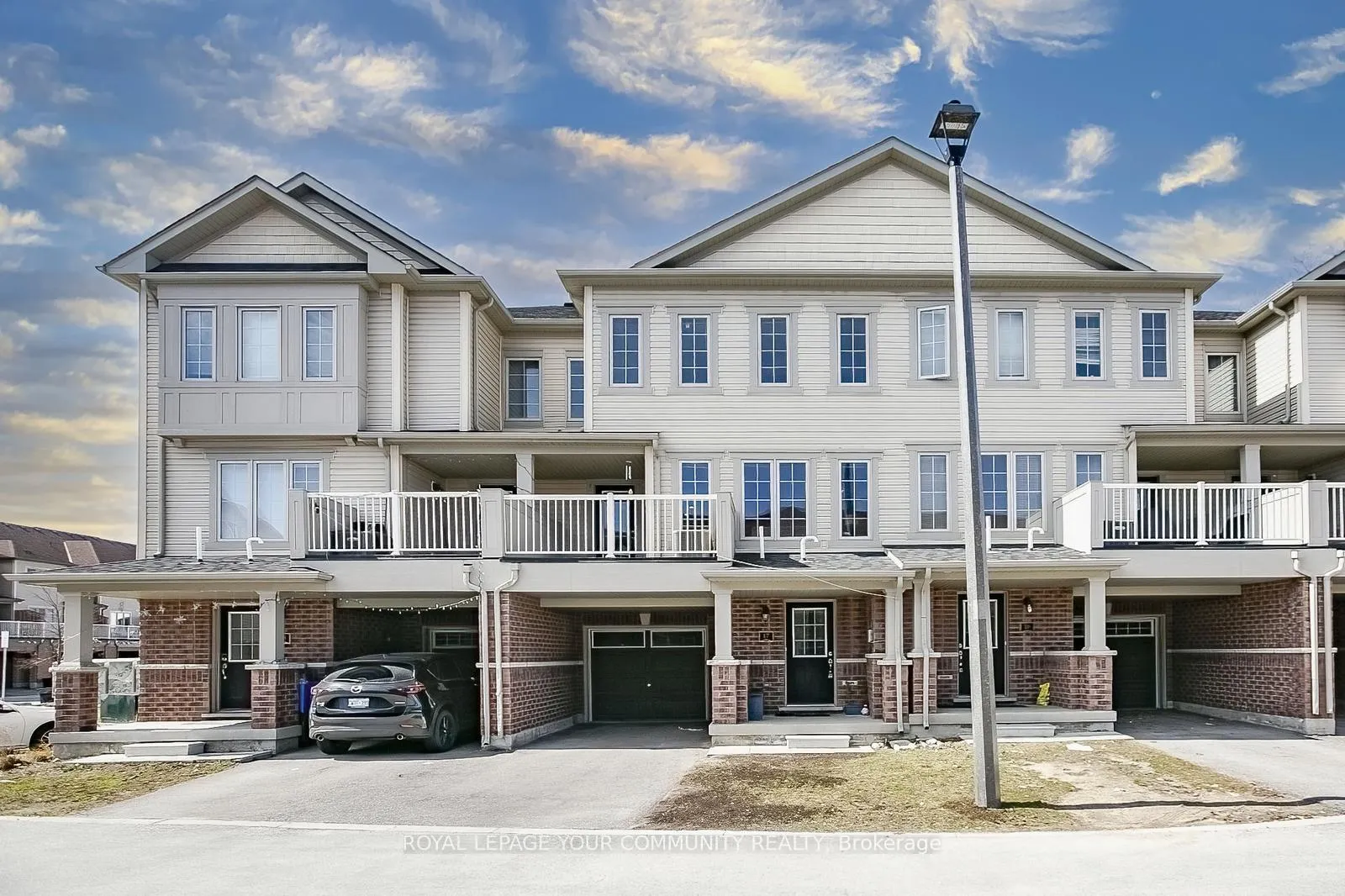 Photo 1 of Unit 17, 420 Linden Drive, Cambridge, Preston Heights — HOMEH
