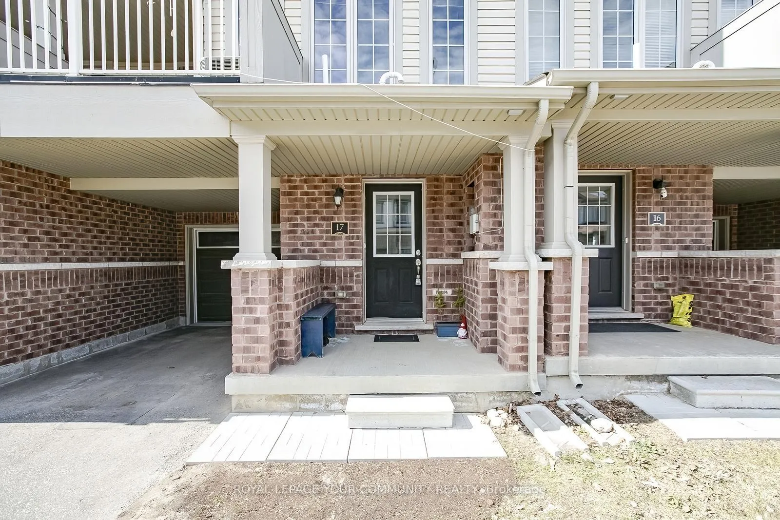Photo 4 of Unit 17, 420 Linden Drive, Cambridge, Preston Heights — HOMEH
