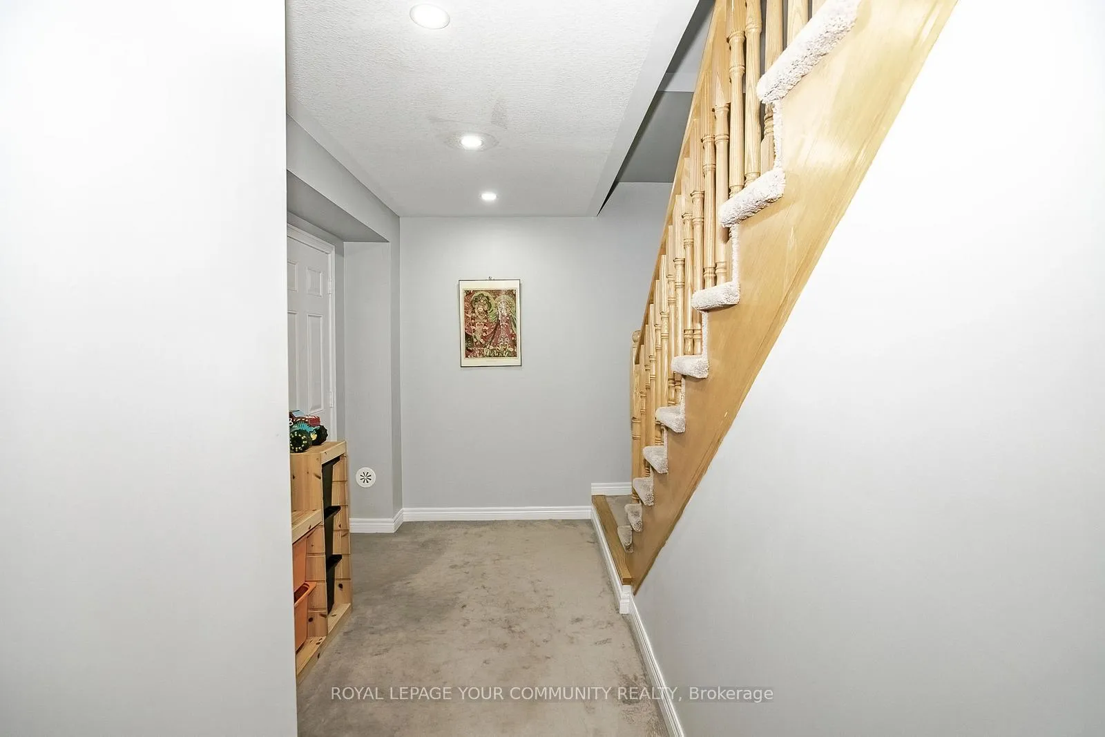 Photo 9 of Unit 17, 420 Linden Drive, Cambridge, Preston Heights — HOMEH