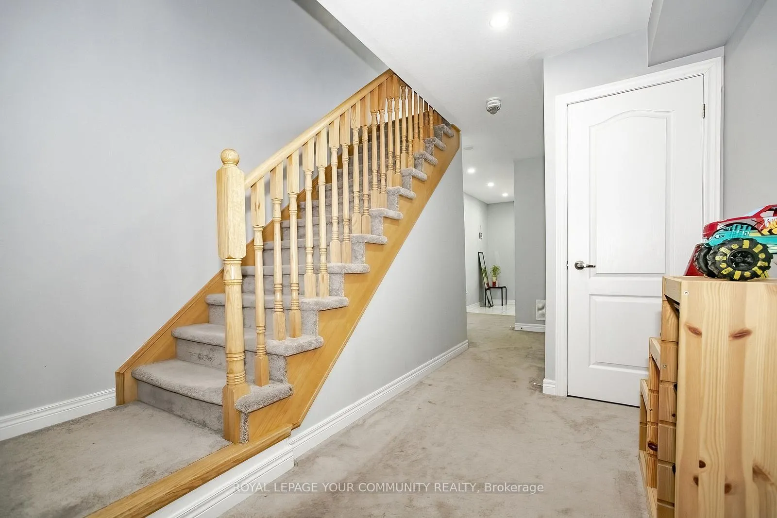 Photo 10 of Unit 17, 420 Linden Drive, Cambridge, Preston Heights — HOMEH