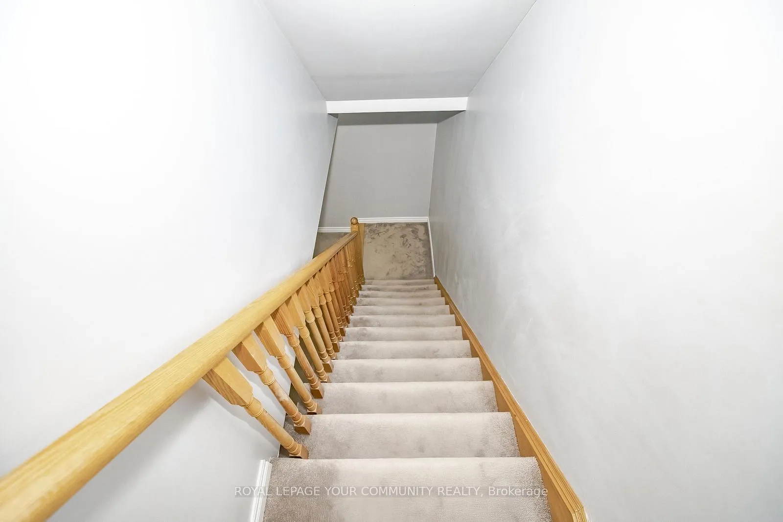 Photo 23 of Unit 17, 420 Linden Drive, Cambridge, Preston Heights — HOMEH