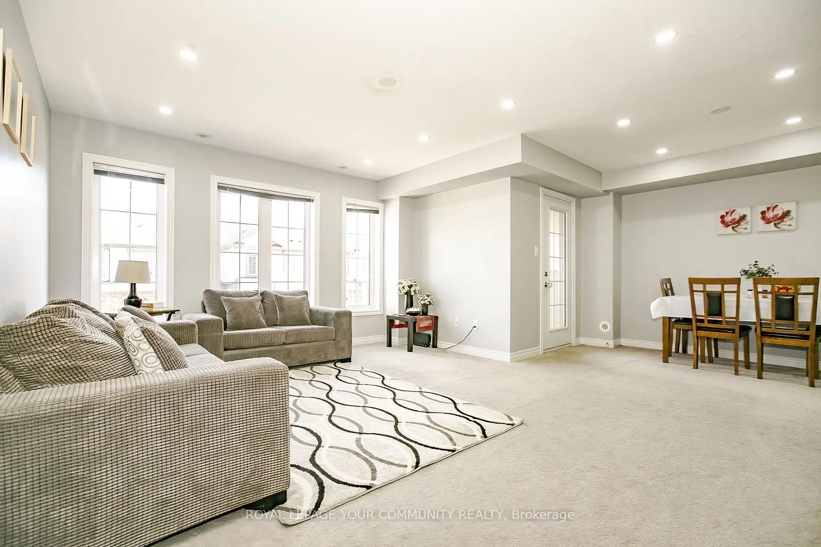 Photo 24 of Unit 17, 420 Linden Drive, Cambridge, Preston Heights — HOMEH