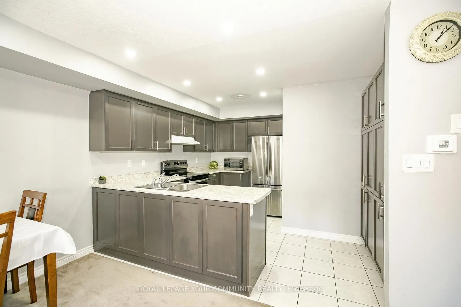 Photo 29 of Unit 17, 420 Linden Drive, Cambridge, Preston Heights — HOMEH
