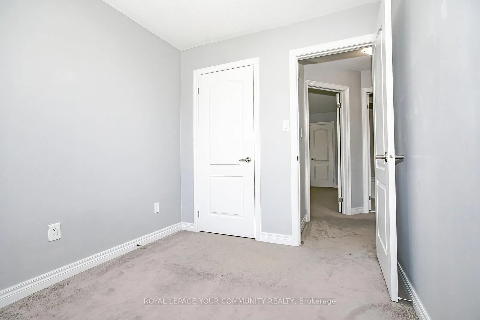Photo 35 of Unit 17, 420 Linden Drive, Cambridge, Preston Heights — HOMEH