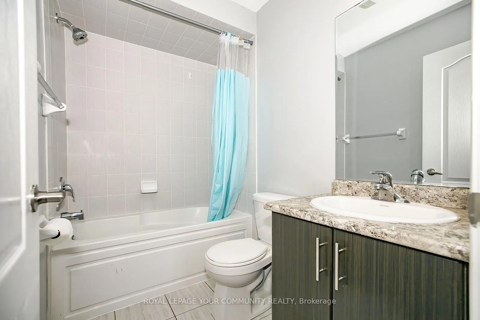 Photo 44 of Unit 17, 420 Linden Drive, Cambridge, Preston Heights — HOMEH