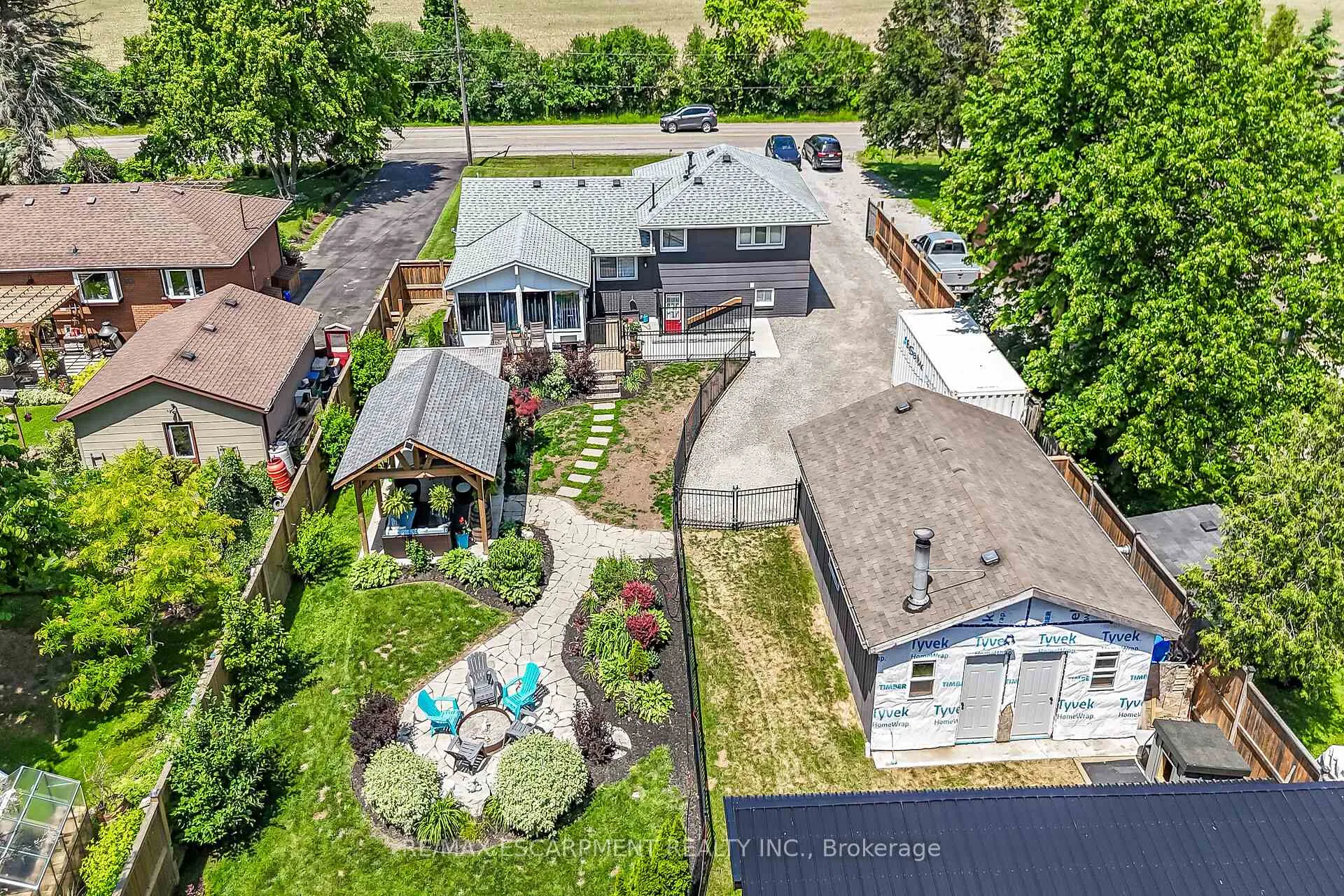 Photo 2 of 4351 Glancaster Road, Hamilton, Mount Hope — HOMEH