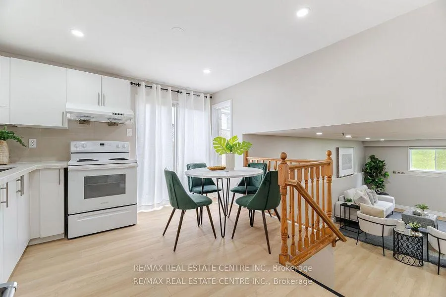 Photo 11 of A-635 Rummelhardt Drive, Waterloo — HOMEH