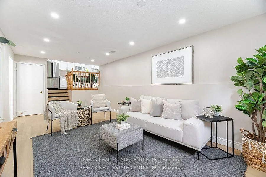 Photo 15 of A-635 Rummelhardt Drive, Waterloo — HOMEH