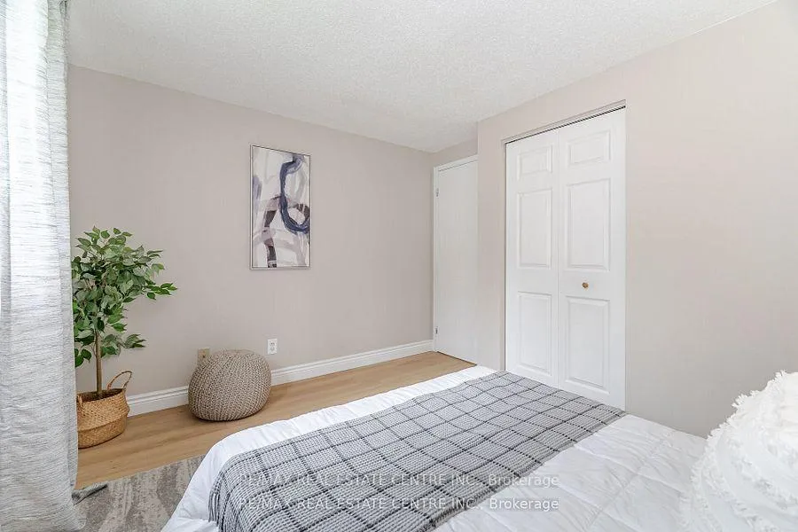 Photo 28 of A-635 Rummelhardt Drive, Waterloo — HOMEH