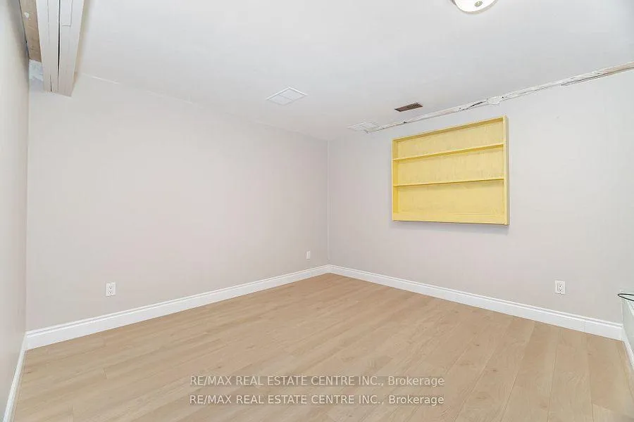 Photo 33 of A-635 Rummelhardt Drive, Waterloo — HOMEH