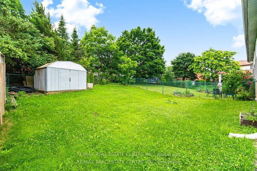 Photo 35 of A-635 Rummelhardt Drive, Waterloo — HOMEH